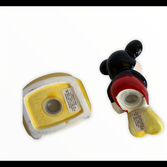 Disney Vintage Mickey Mouse Salt & Pepper Shaker - Picture 4 of 5